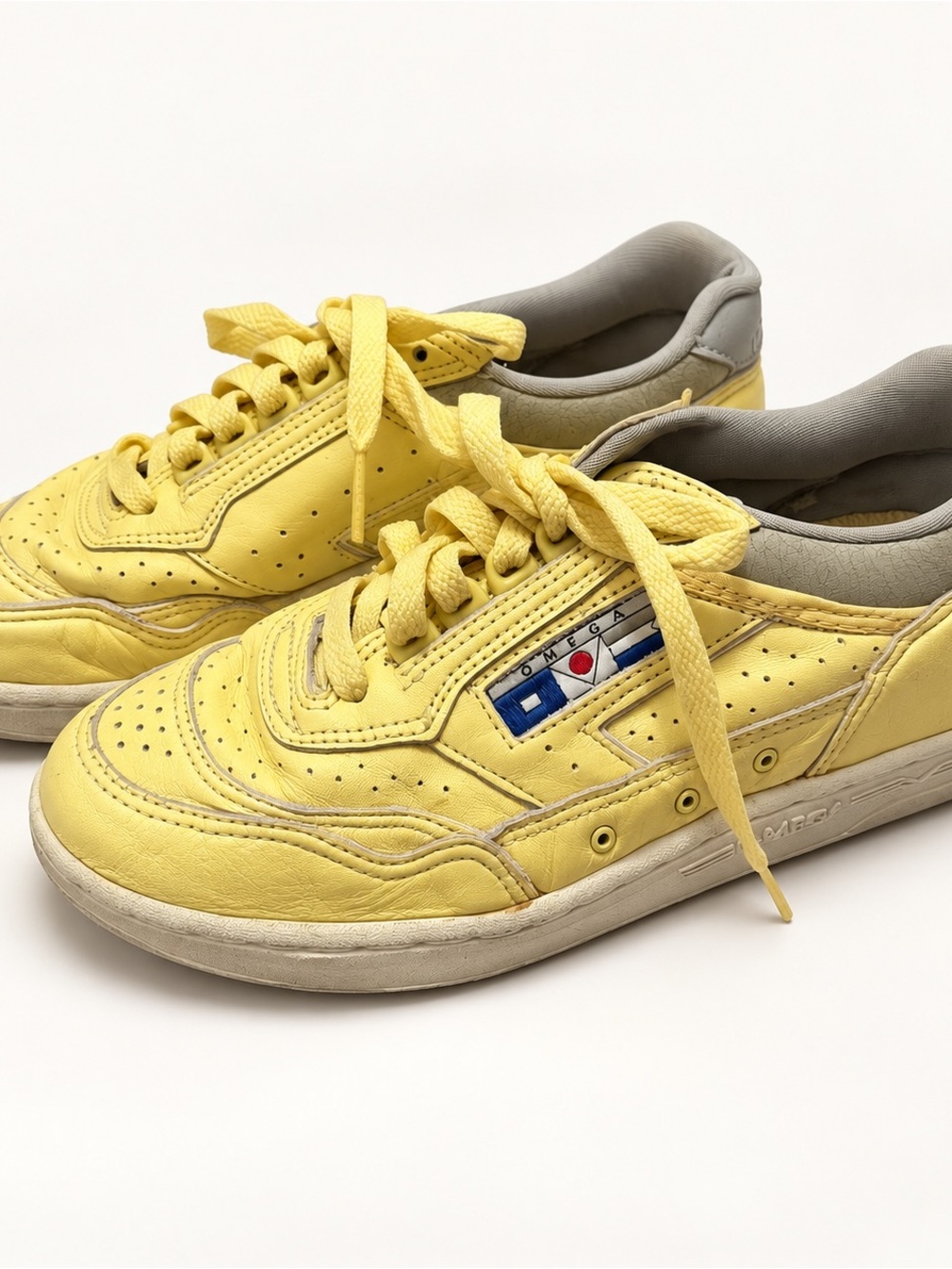 Vintage 1980s Omega Performance Leather Tennis Shoes Yellow Retro Court Sneakers
